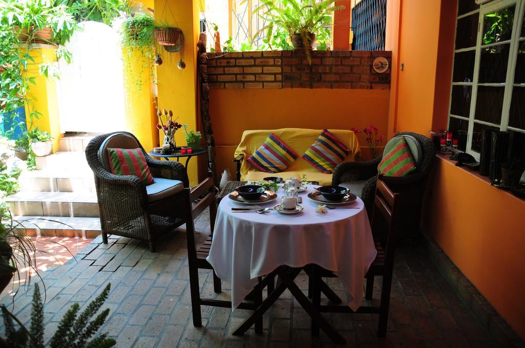 Palmeiras Guest House Maputo Ngoại thất bức ảnh